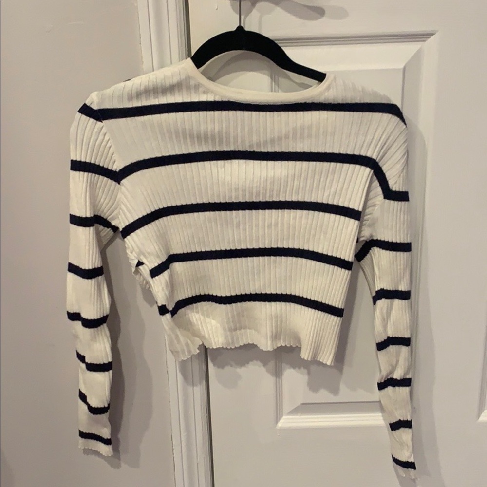 White and navy striped sweater